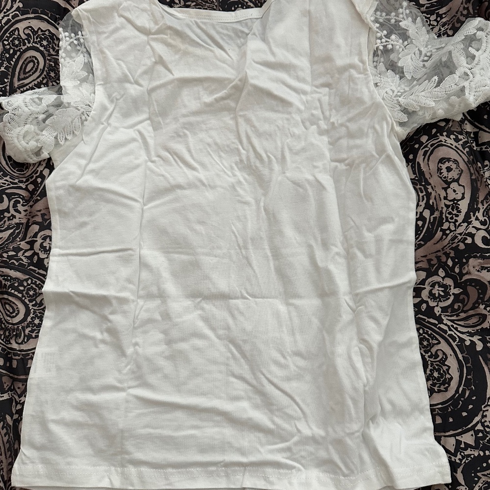 NWT SHEIN Lace sleeved T-shirt